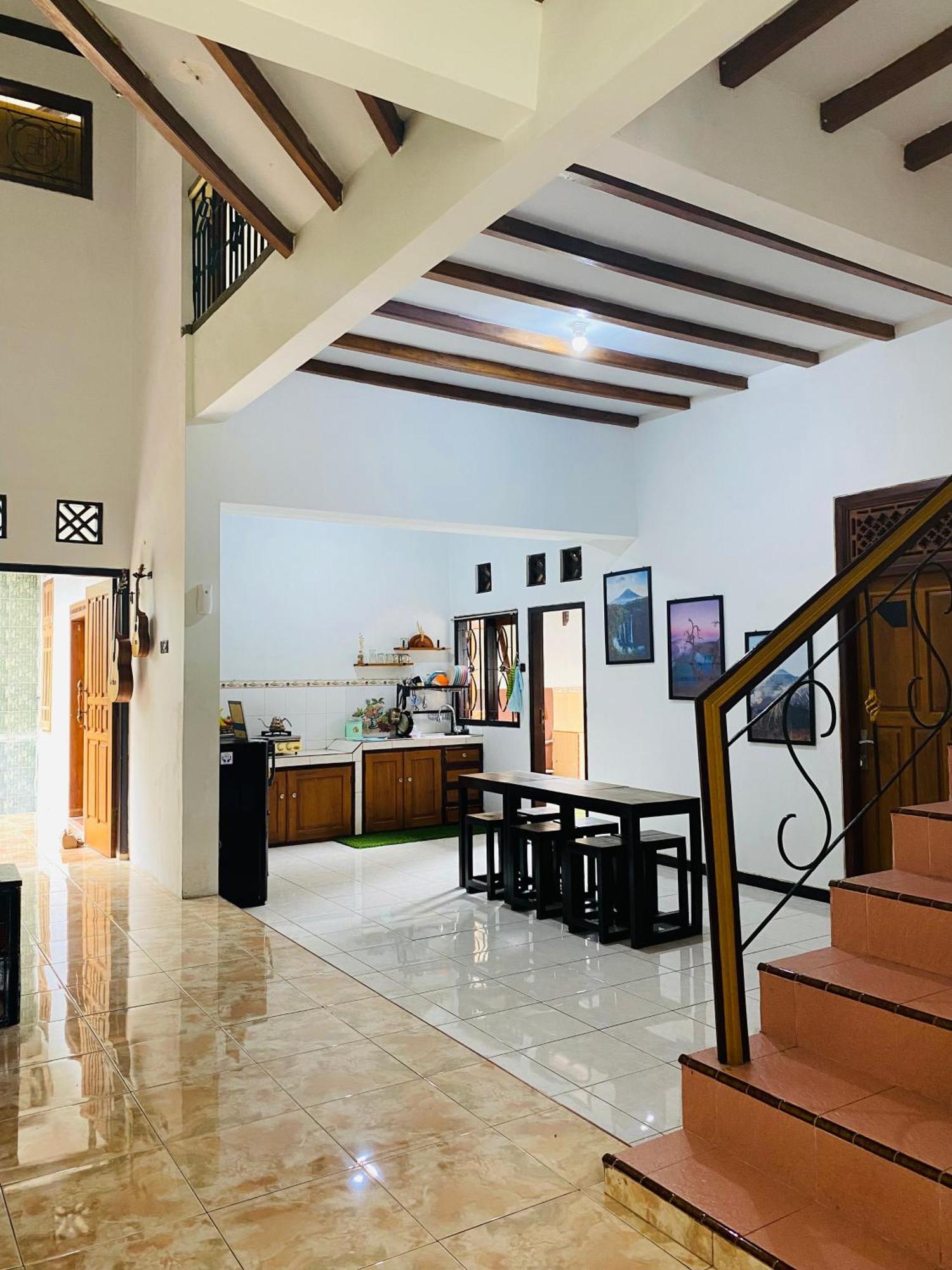 Hostel Zzz Banyuwangi  Zewnętrze zdjęcie